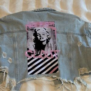 Women’s Distressed Denim Cropped Jacket Marilyn Monroe NWT S/M Small Medium